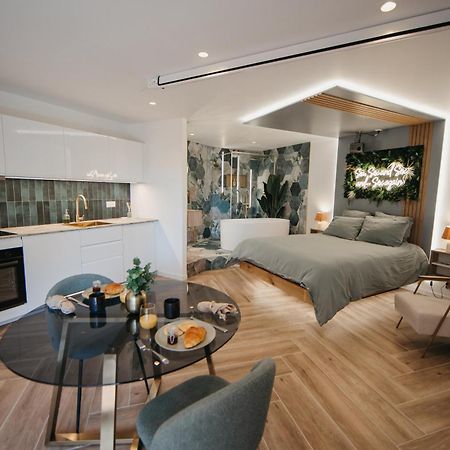 Love & Sunsets Suite Sausset-les-Pins Exterior photo